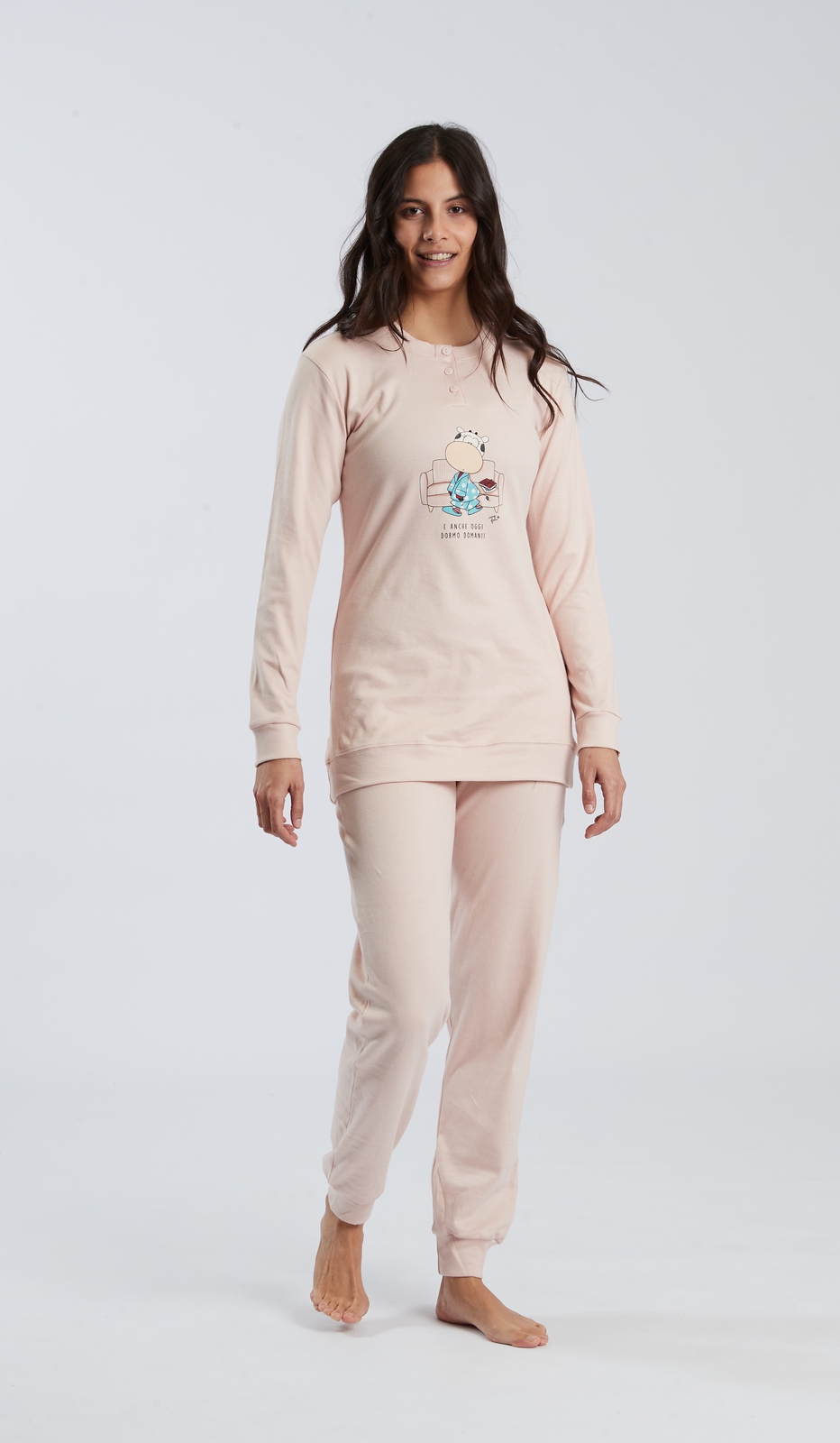 Pigiama maxi domani in 100% cotone per un comfort avvolgente e notti di relax senza pari a casa.